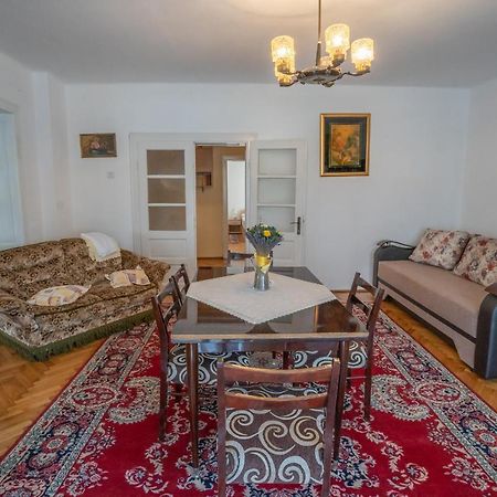 Doi Bujori Appartement Alba Iulia Buitenkant foto