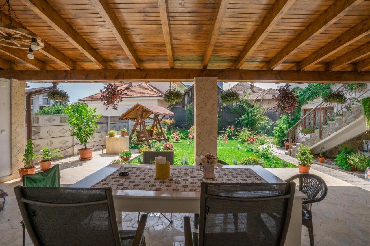 Doi Bujori Appartement Alba Iulia Buitenkant foto