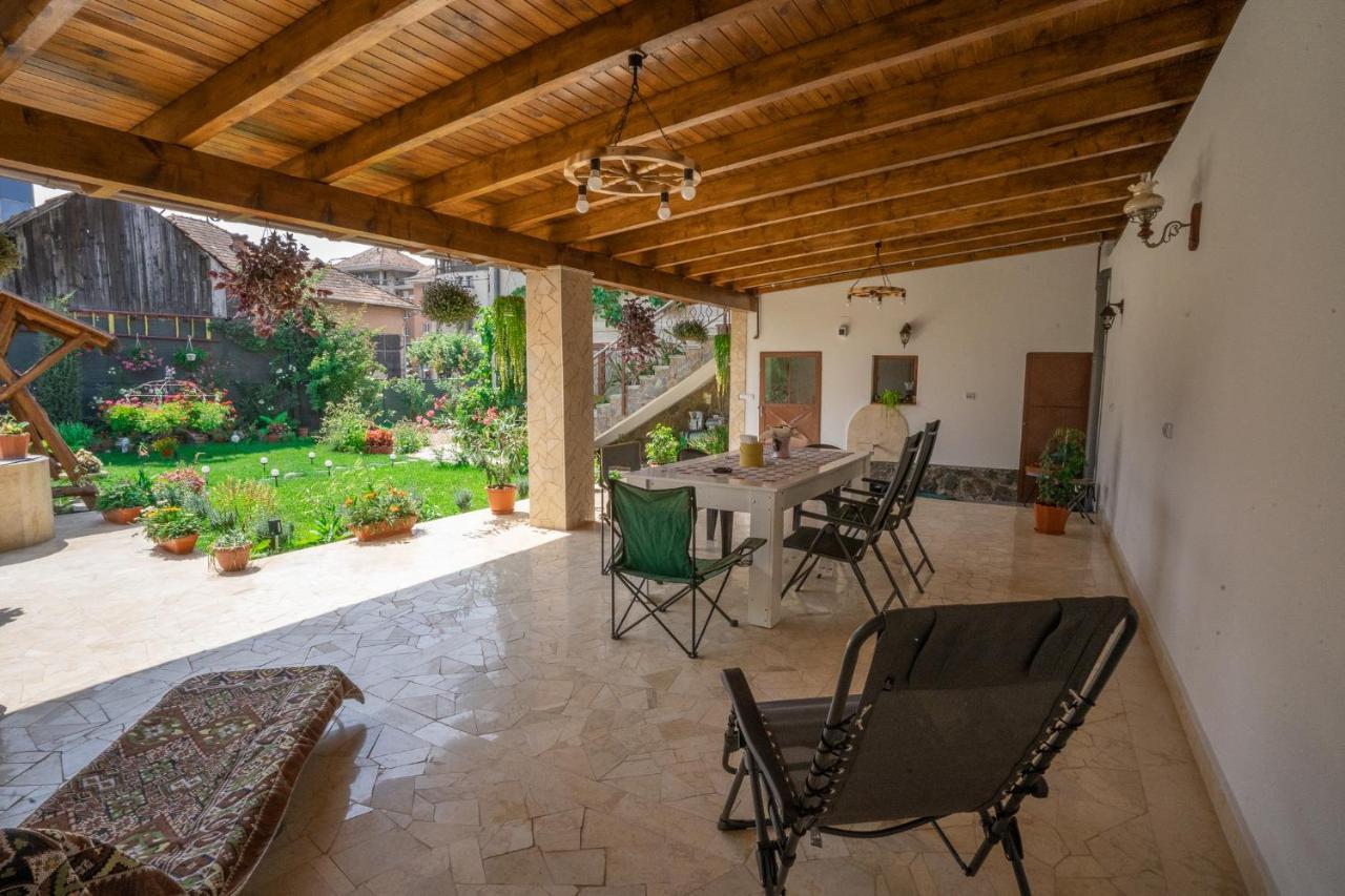 Doi Bujori Appartement Alba Iulia Buitenkant foto
