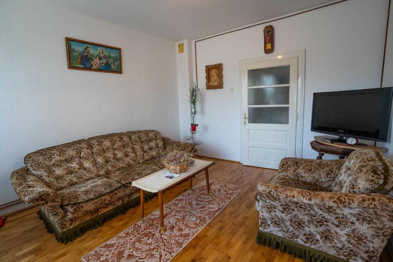 Doi Bujori Appartement Alba Iulia Buitenkant foto